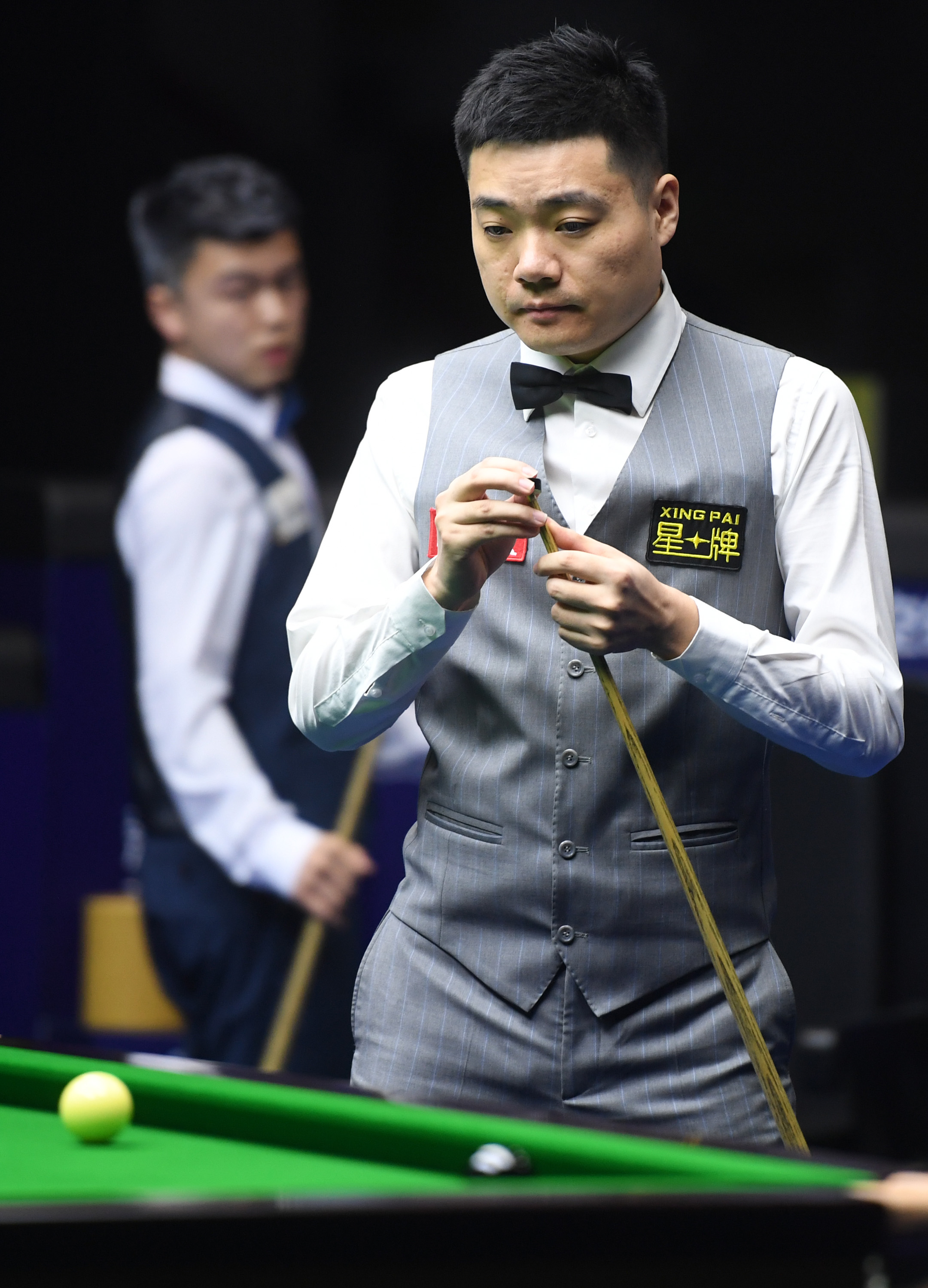 亏损不超过 亏损不超过